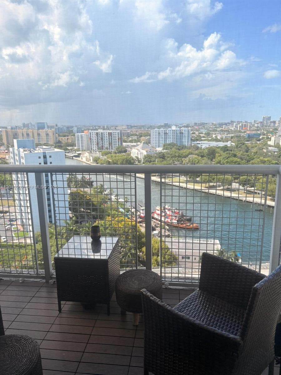 NEO CONDO · #1708 in Miami - Photo 5