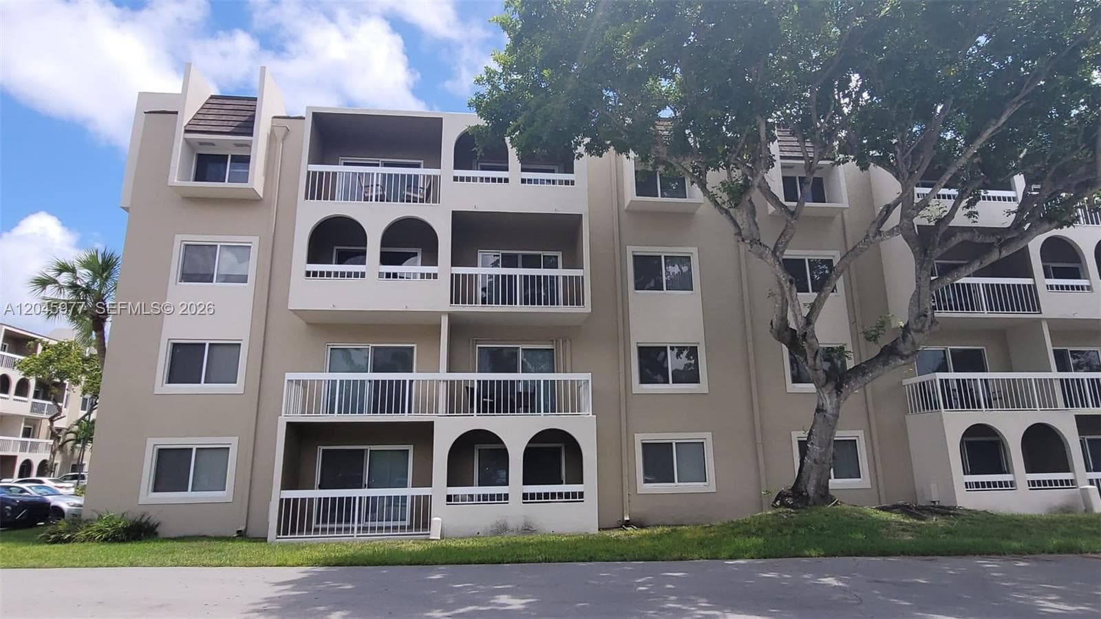 VILLAGE OF KINGS CREEK CO · #B-215 in Miami - Photo 1