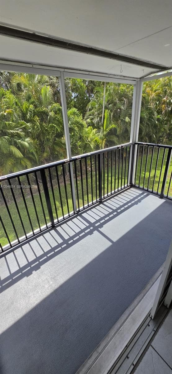 TOWN & COUNTRY APTS CONDO · #217 in Hollywood - Photo 23