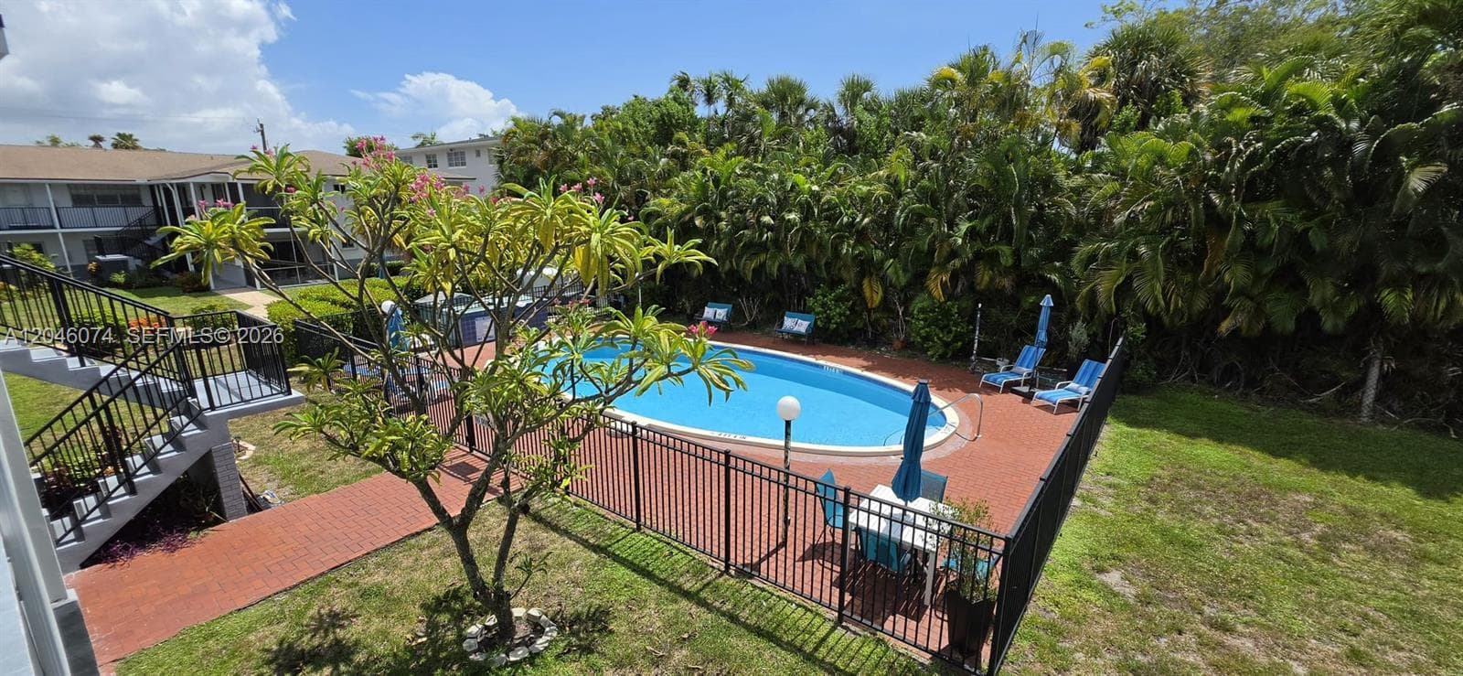 TOWN & COUNTRY APTS CONDO · #217 in Hollywood - Photo 12