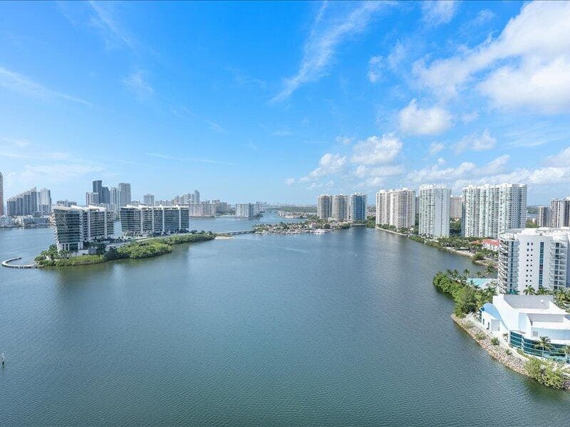 16-3370 Hidden Bay Dr #2409_016