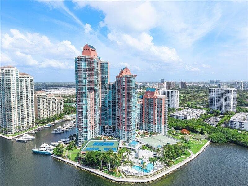 58-3370 Hidden Bay Dr #2409_058