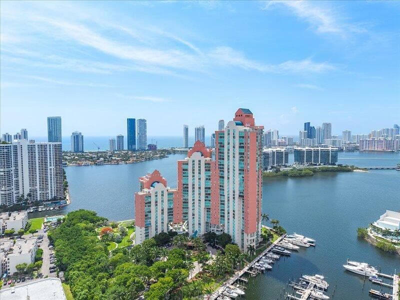 63-3370 Hidden Bay Dr #2409_063