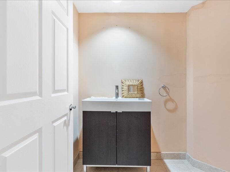 25-3370 Hidden Bay Dr #2409_025