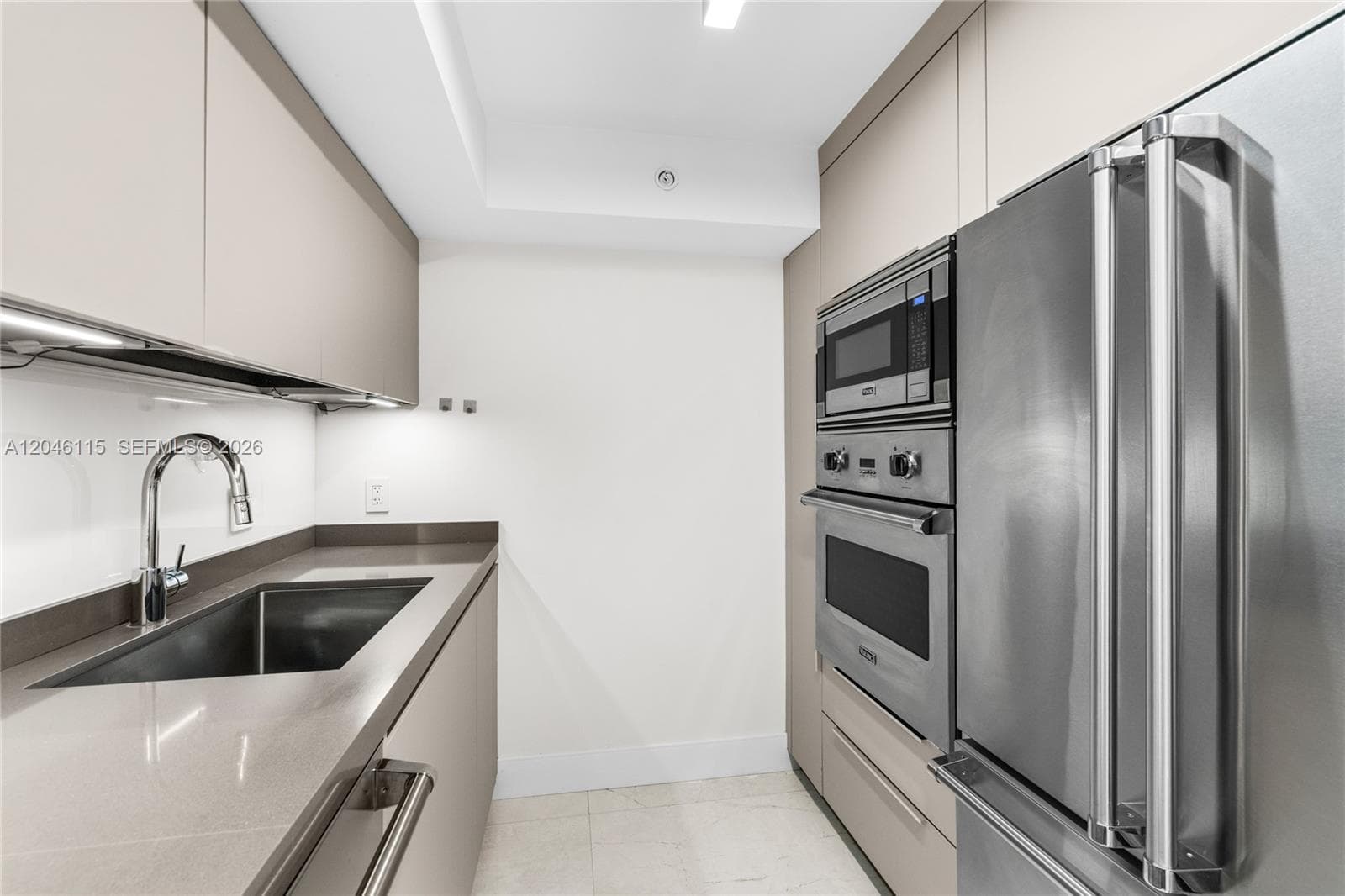 LEXCELLENCE CONDO · #2207 in Miami Beach - Photo 7