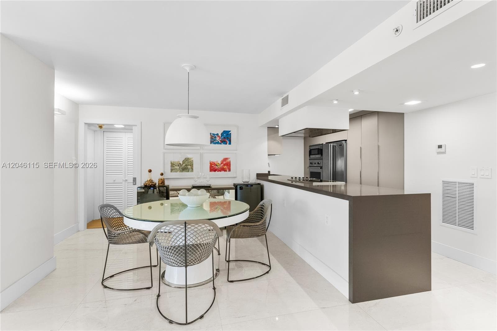 LEXCELLENCE CONDO · #2207 in Miami Beach - Photo 9