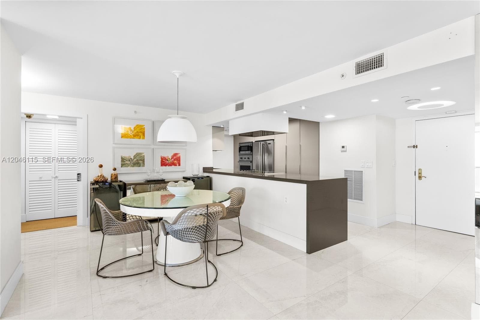 LEXCELLENCE CONDO · #2207 in Miami Beach - Photo 4