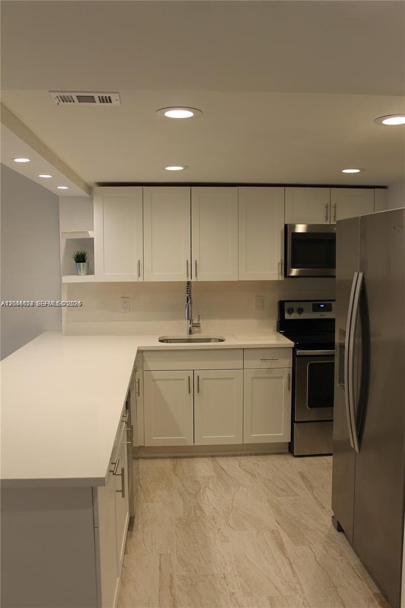 IMPERIAL TOWERS NORTH CON · #333 in Hallandale Beach - Photo 6