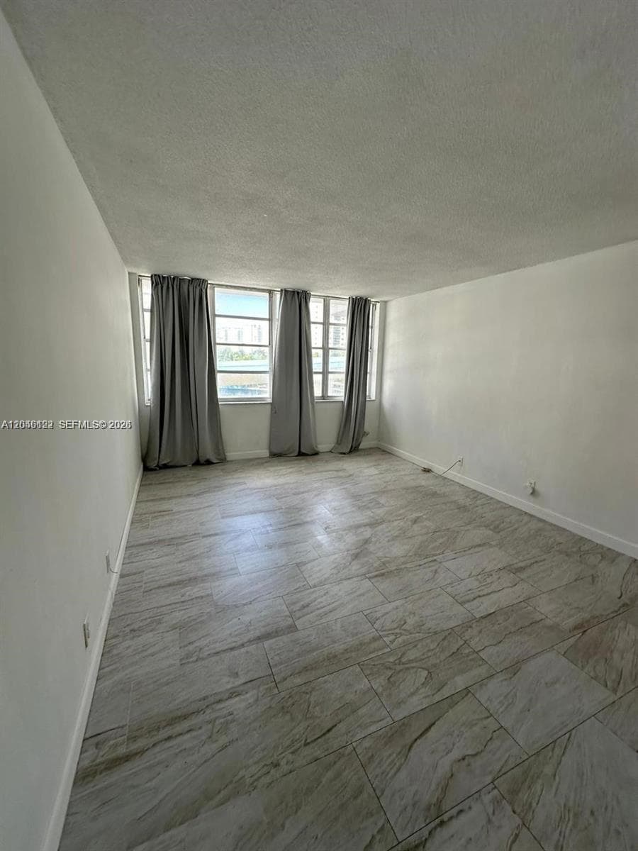 IMPERIAL TOWERS NORTH CON · #333 in Hallandale Beach - Photo 16