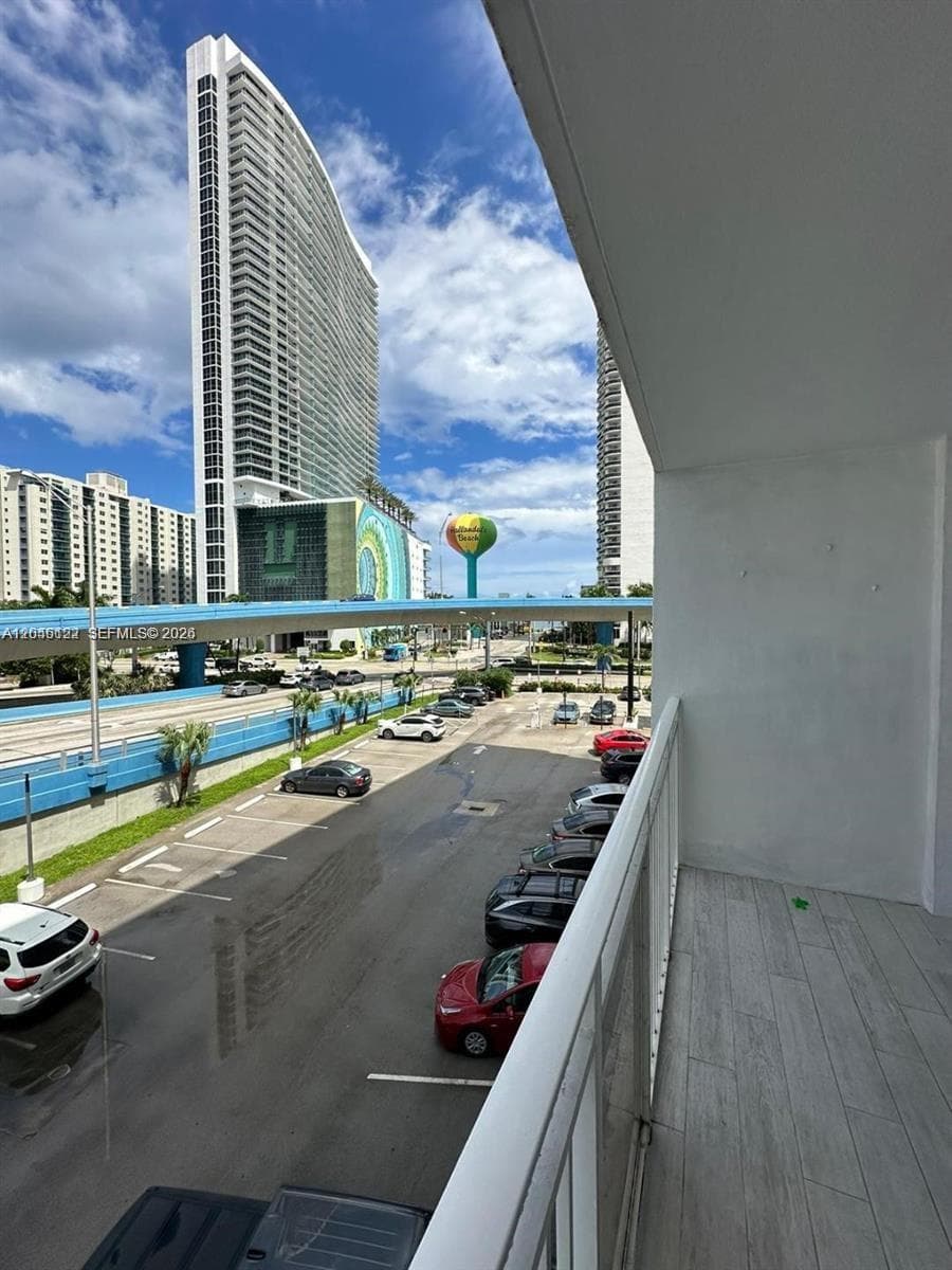 IMPERIAL TOWERS NORTH CON · #333 in Hallandale Beach - Photo 14
