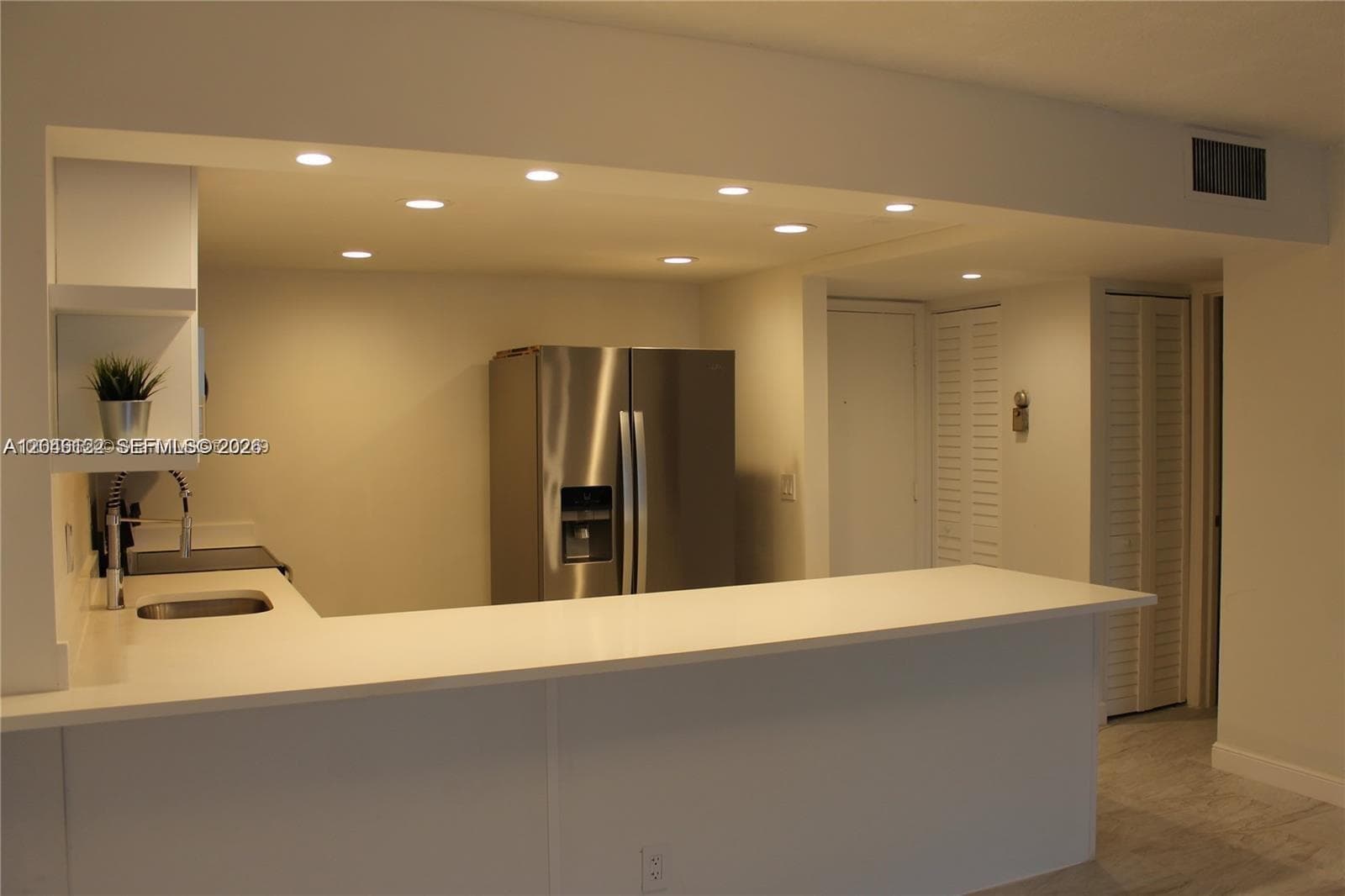 IMPERIAL TOWERS NORTH CON · #333 in Hallandale Beach - Photo 8