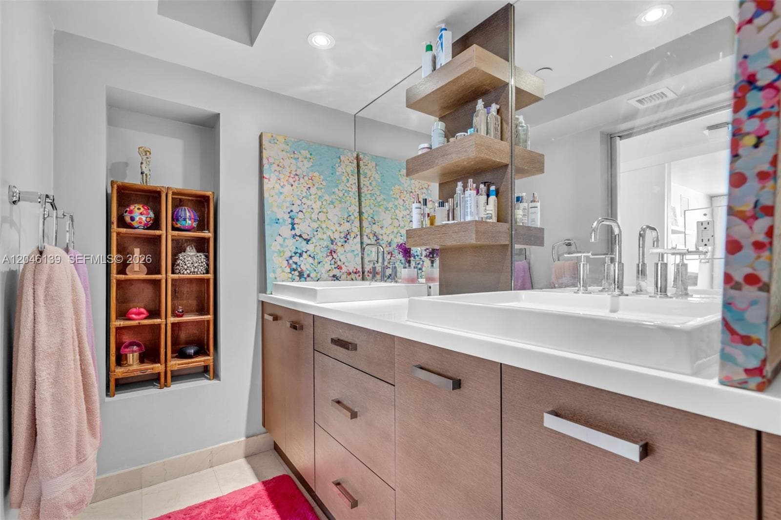 THE COLLINS CONDO · #404 in Miami Beach - Photo 16