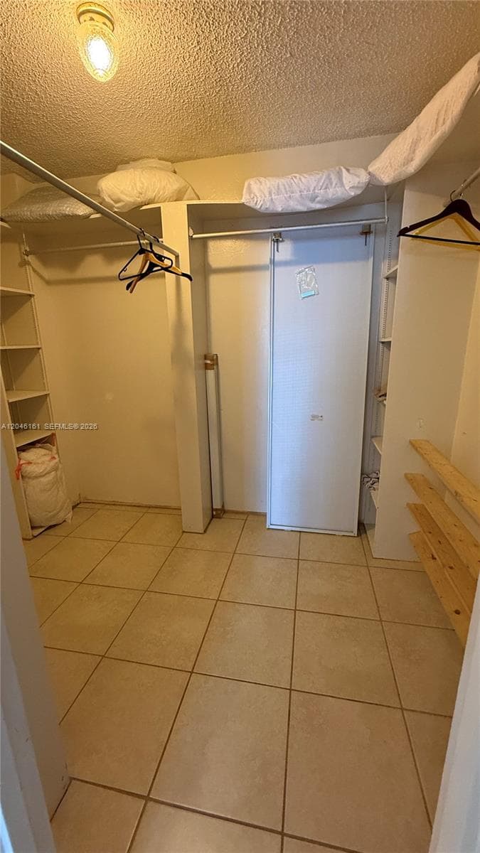 AVANT GARDE CONDO · #1004 in Hallandale Beach - Photo 13