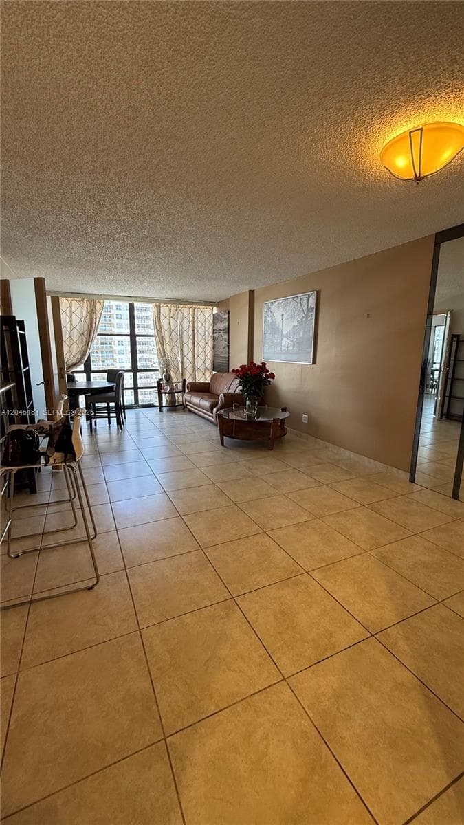 AVANT GARDE CONDO · #1004 in Hallandale Beach - Photo 11