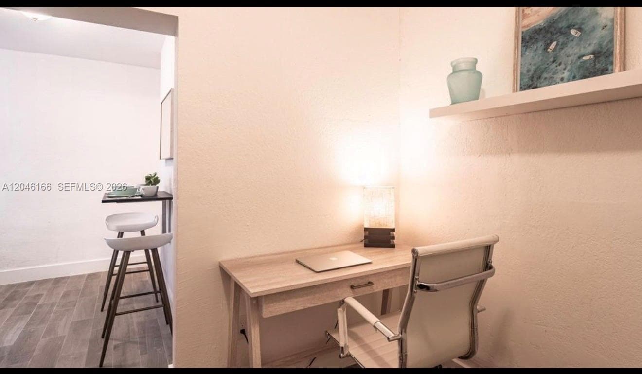 ROCKMOOR PLACE · #3 in Miami - Photo 13