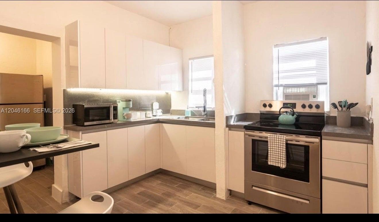 ROCKMOOR PLACE · #3 in Miami - Photo 17