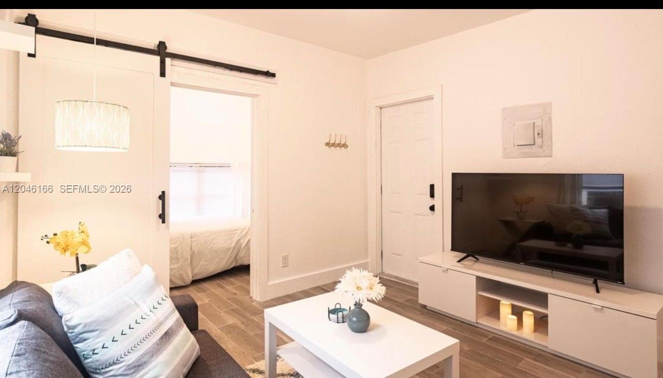 ROCKMOOR PLACE · #3 in Miami - Photo 7