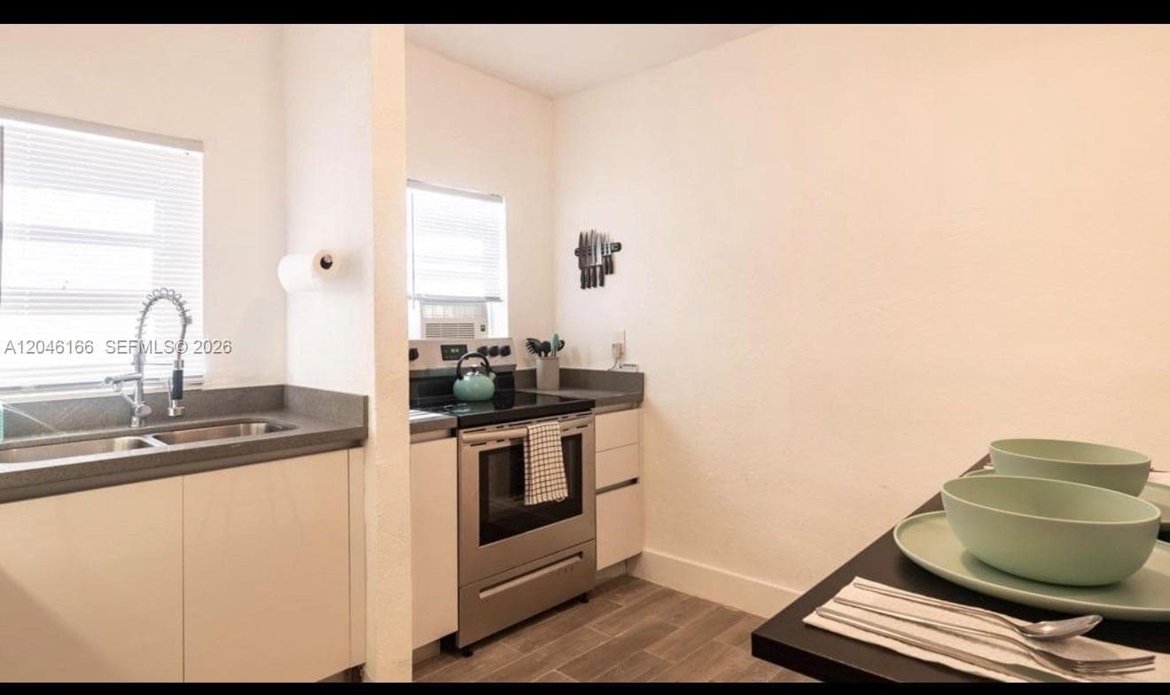 ROCKMOOR PLACE · #3 in Miami - Photo 15