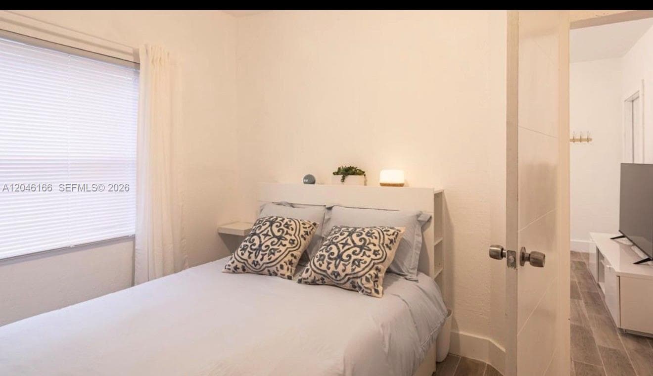 ROCKMOOR PLACE · #3 in Miami - Photo 8