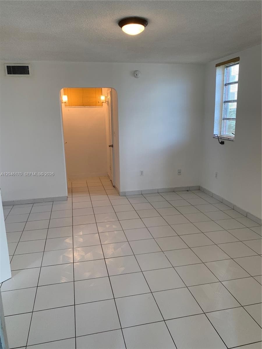 POINT EAST SEC II CONDO · #F301 in Aventura - Photo 10