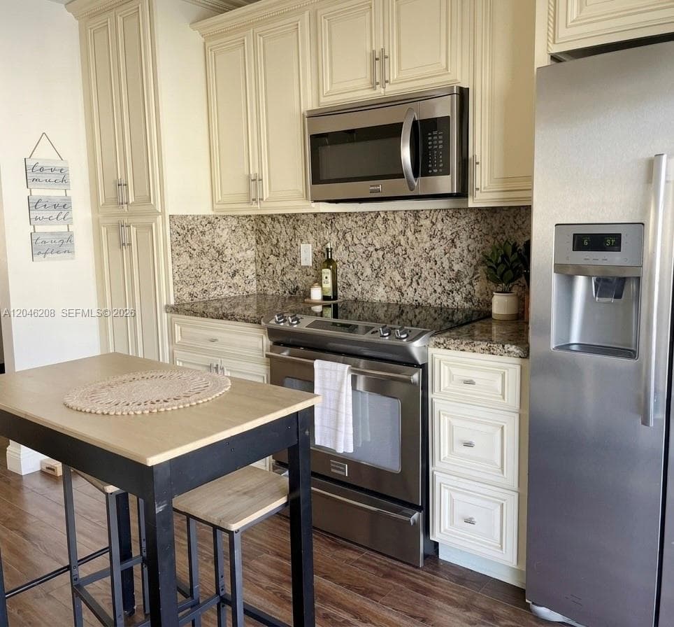 Lago del Rey · #1304 in Hialeah - Photo 5