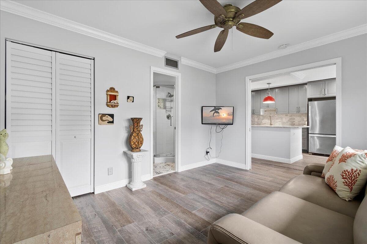 2nd Bedroom