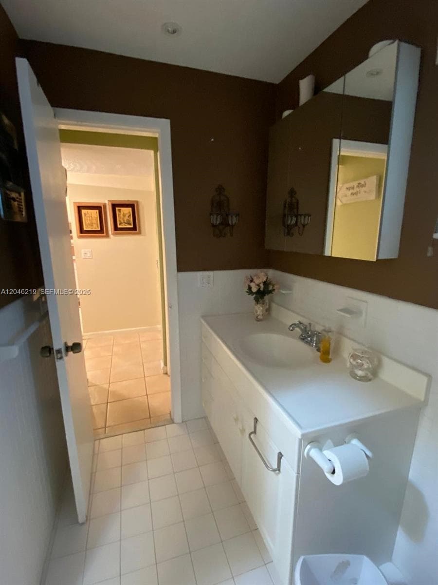 THIRD GULFSTREAM GARDEN · #403F in Hallandale Beach - Photo 17