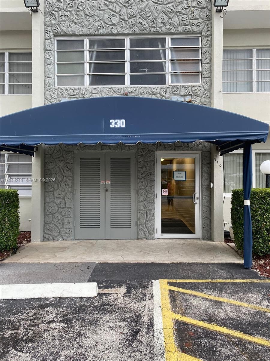 THIRD GULFSTREAM GARDEN · #403F in Hallandale Beach - Photo 28