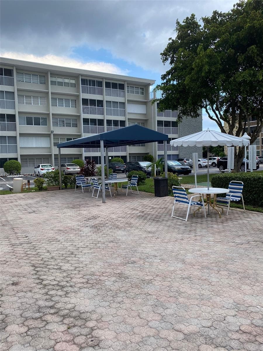 THIRD GULFSTREAM GARDEN · #403F in Hallandale Beach - Photo 24