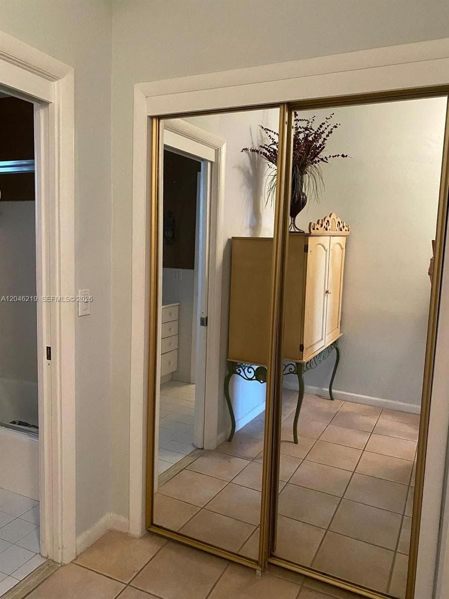 THIRD GULFSTREAM GARDEN · #403F in Hallandale Beach - Photo 14