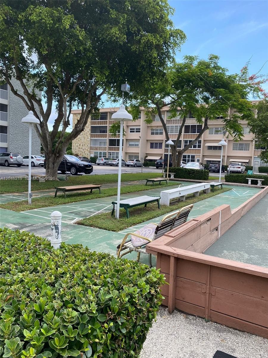 THIRD GULFSTREAM GARDEN · #403F in Hallandale Beach - Photo 25