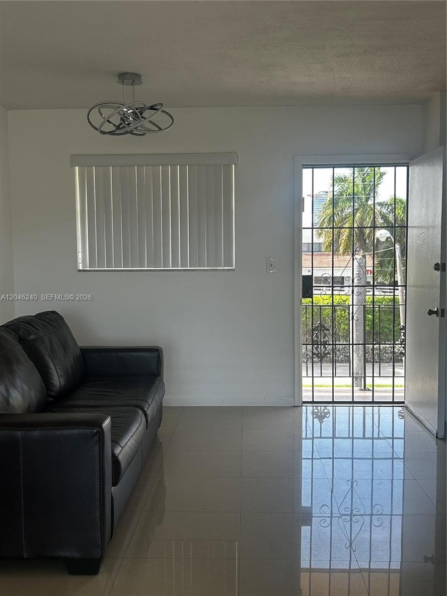 BISCAYNE LAKE GDN BLDG B · #B25 in Aventura - Photo 6
