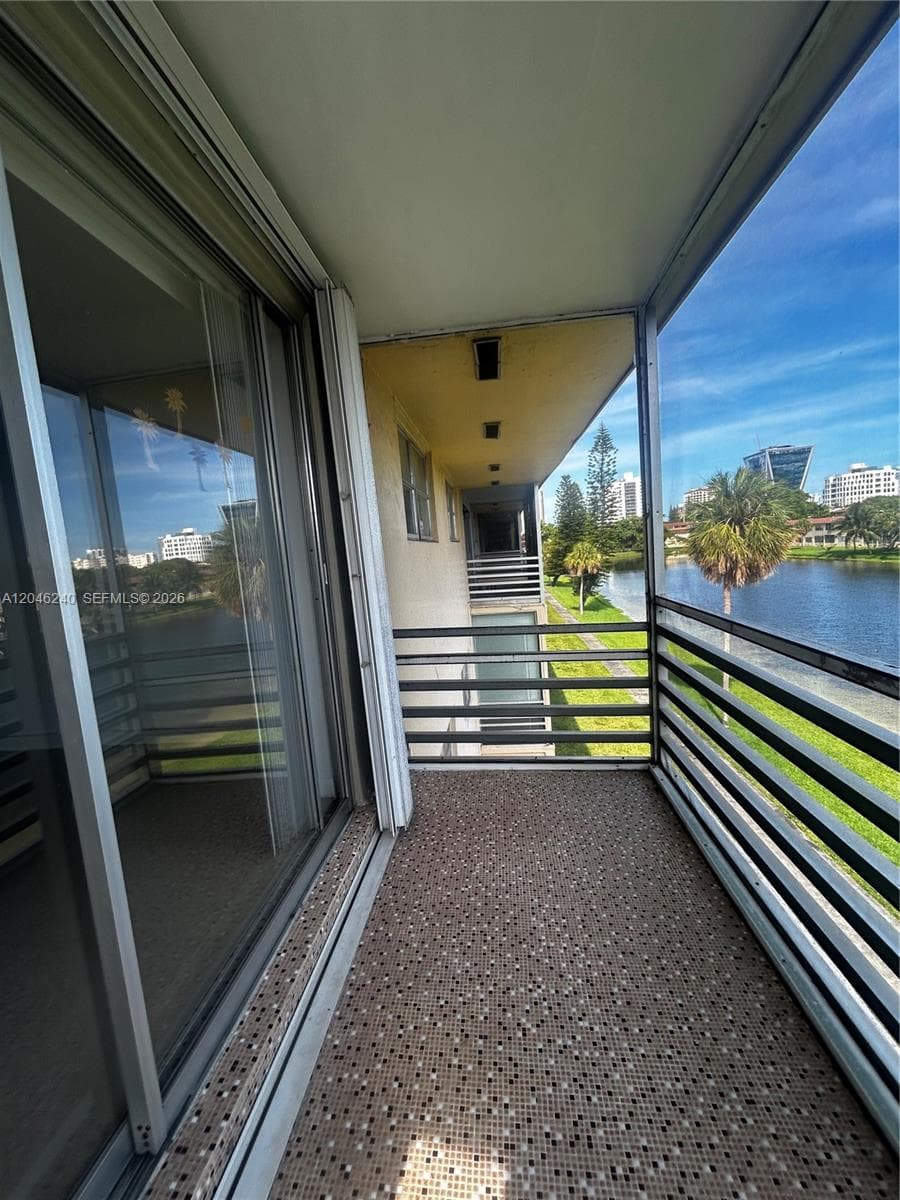 BISCAYNE LAKE GDN BLDG B · #B25 in Aventura - Photo 5