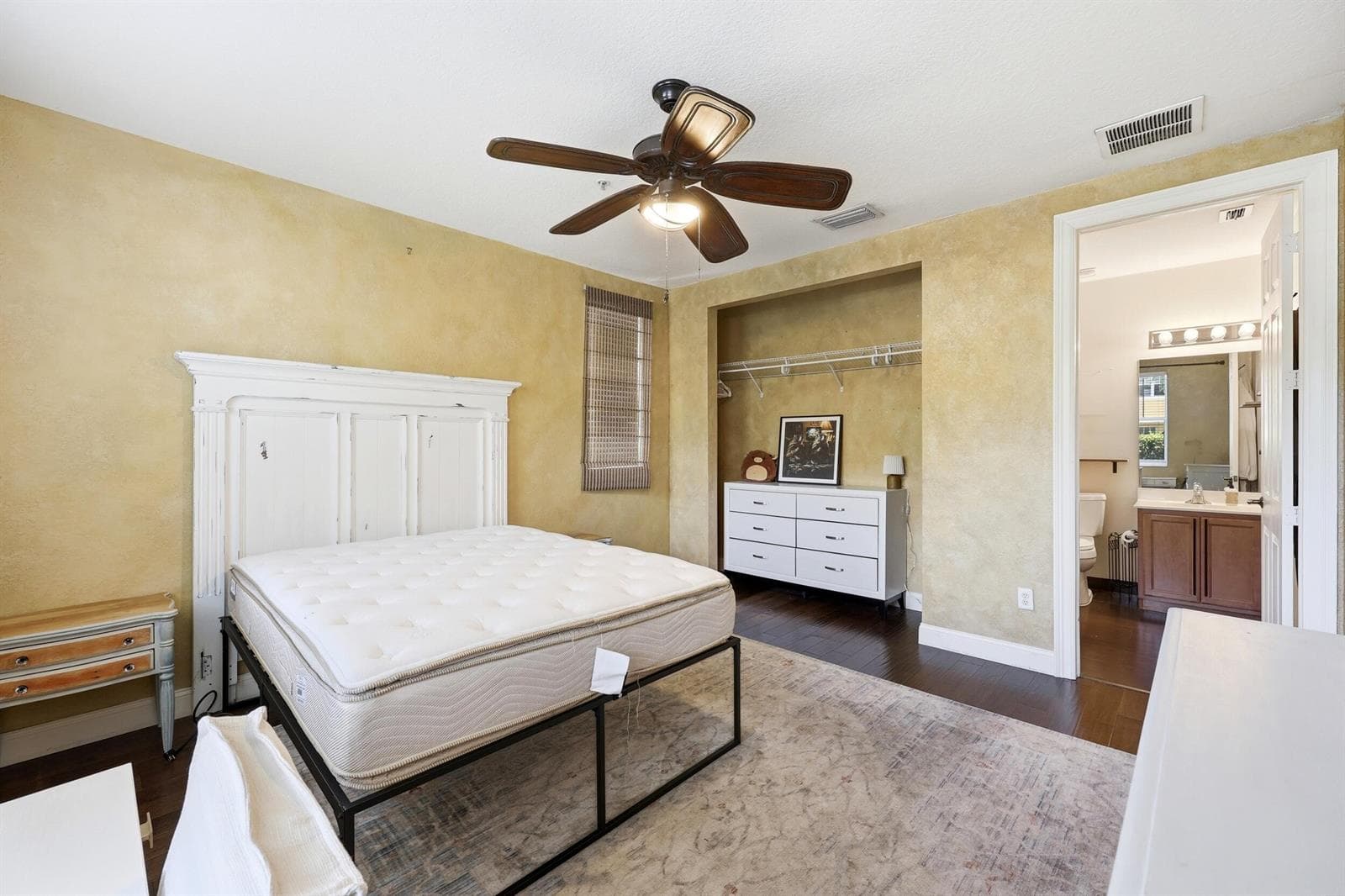 Bedroom #1