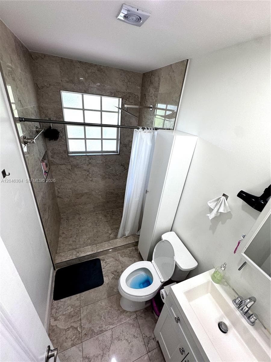 BAY VIEW CONDO · #2G in Miami Beach - Photo 11
