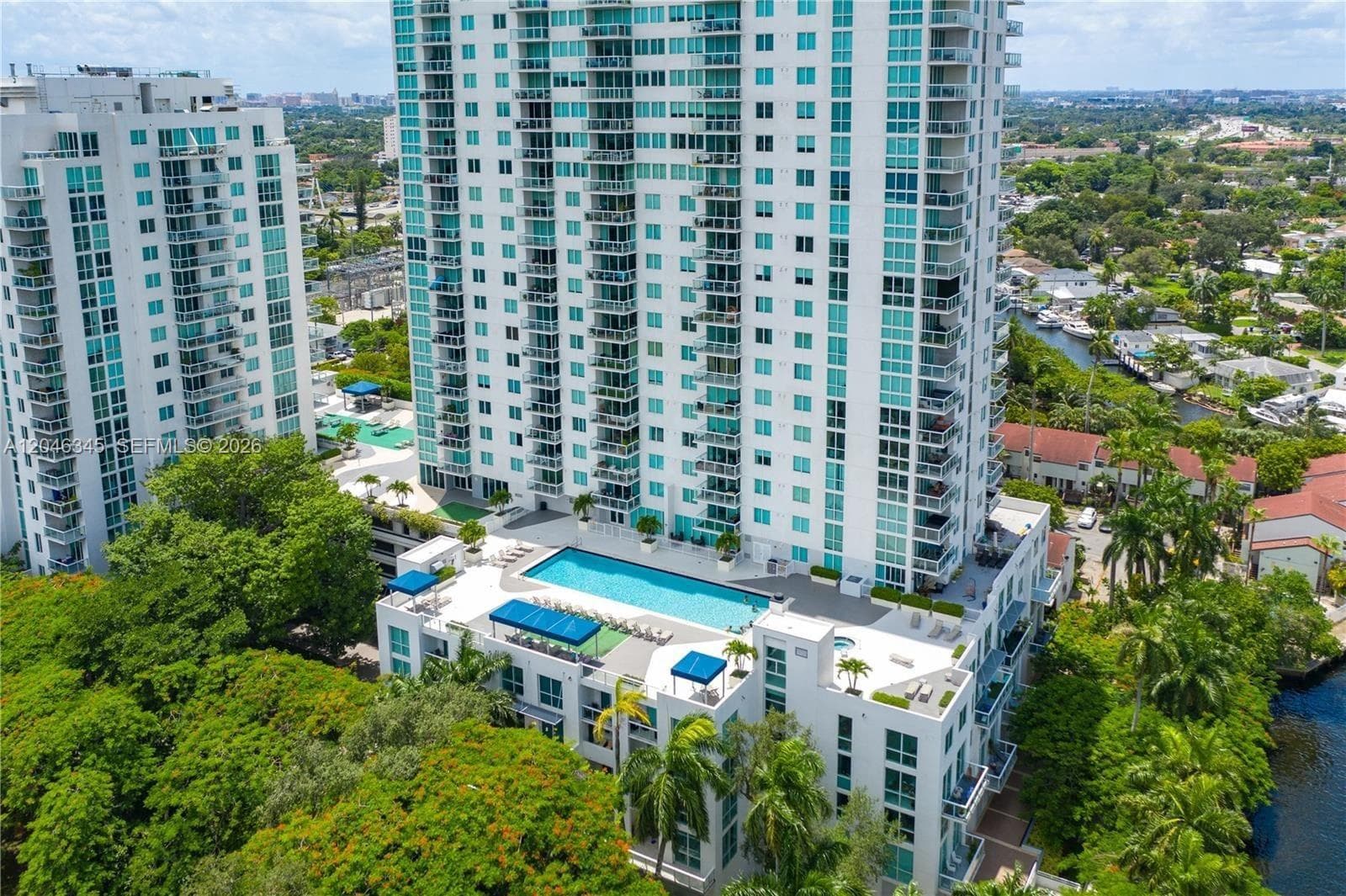 TERRAZAS RIVERPARK VILLAG · #1505 in Miami - Photo 24
