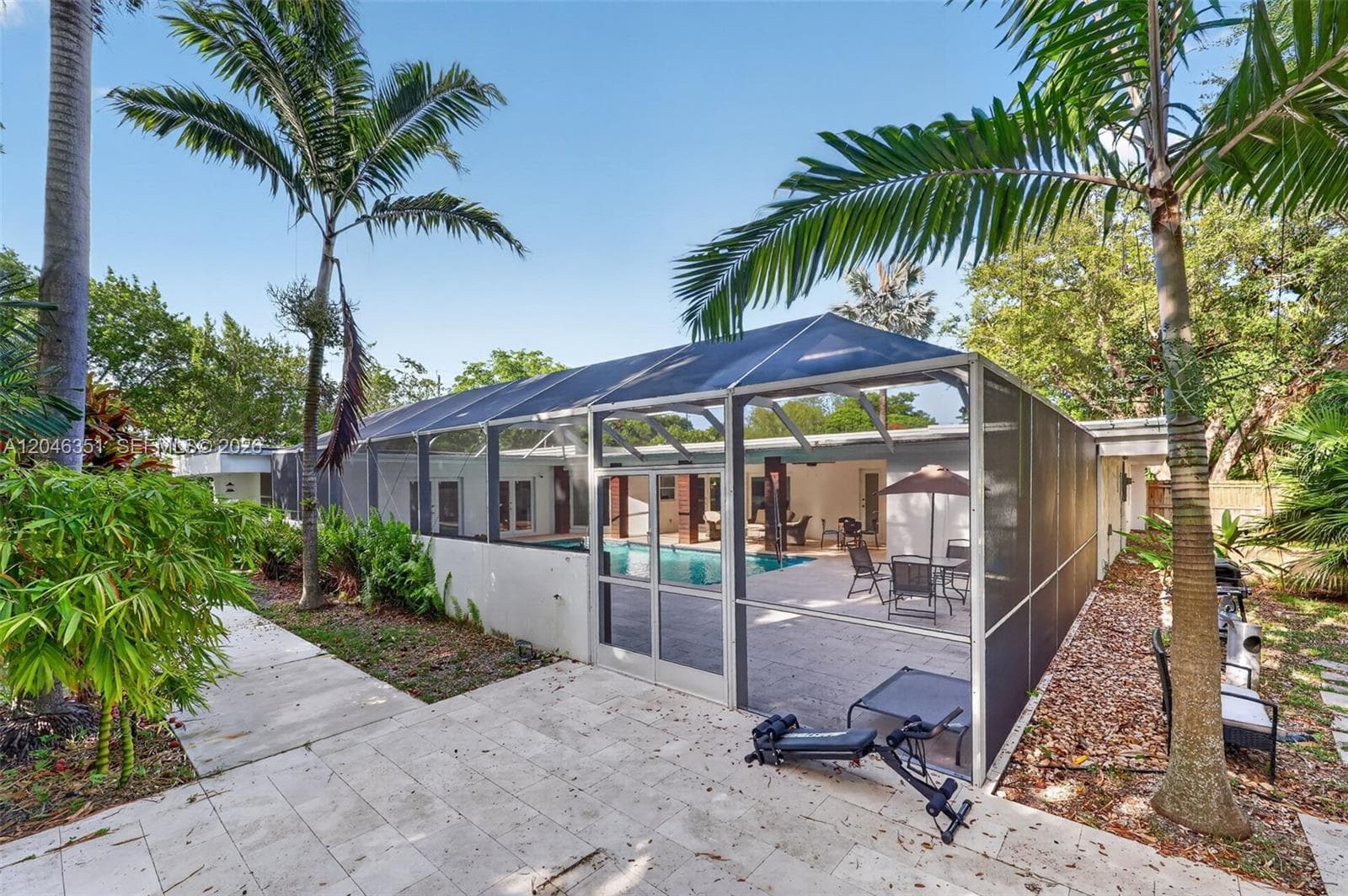 15200 SW 81st Ave photo 2