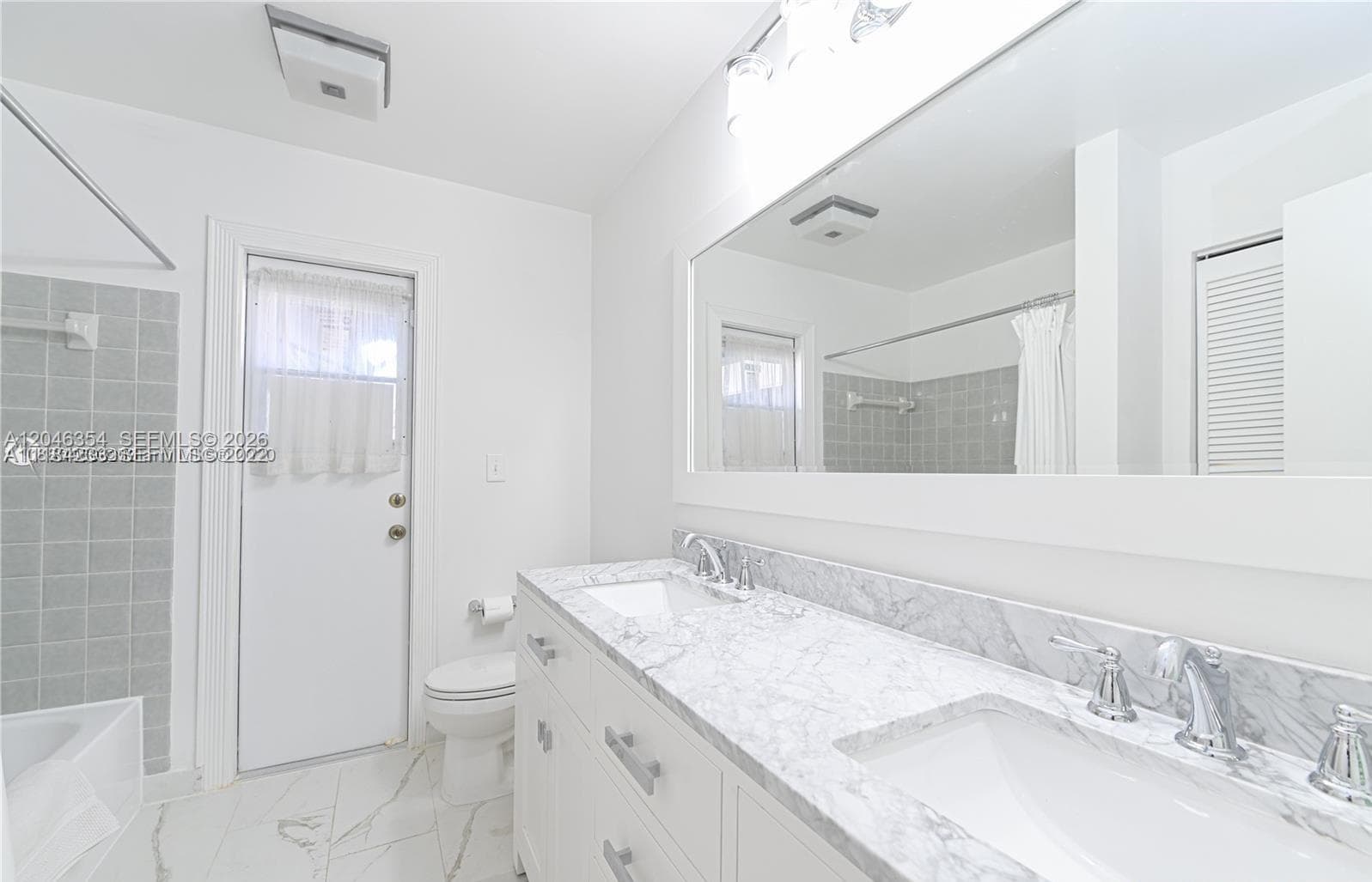 2nd bathroom