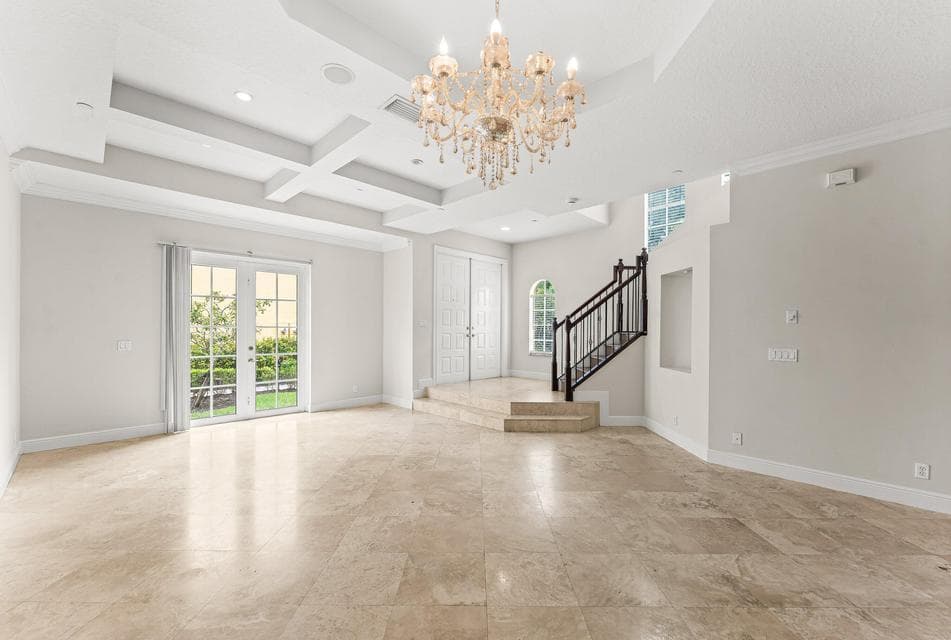 210 LIVING AREA 2