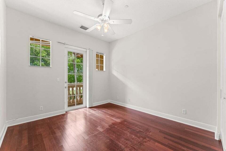 210 3RD BEDROOM