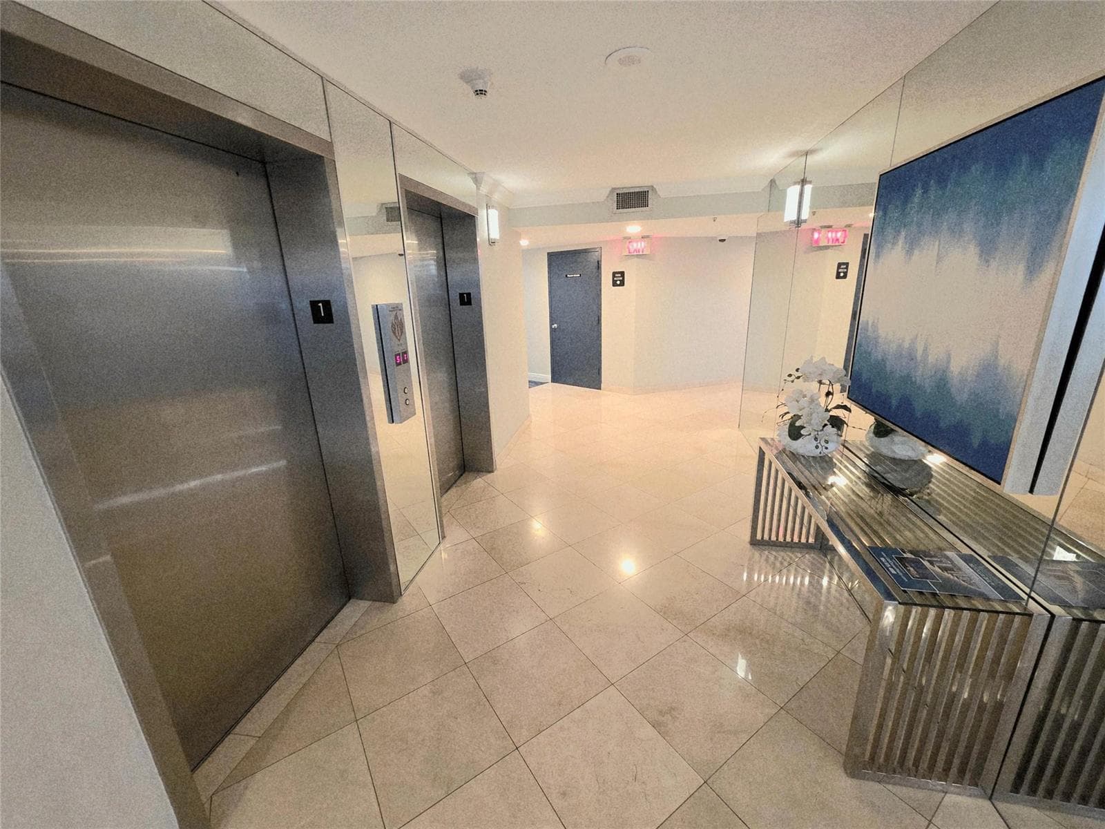 Floor 10th