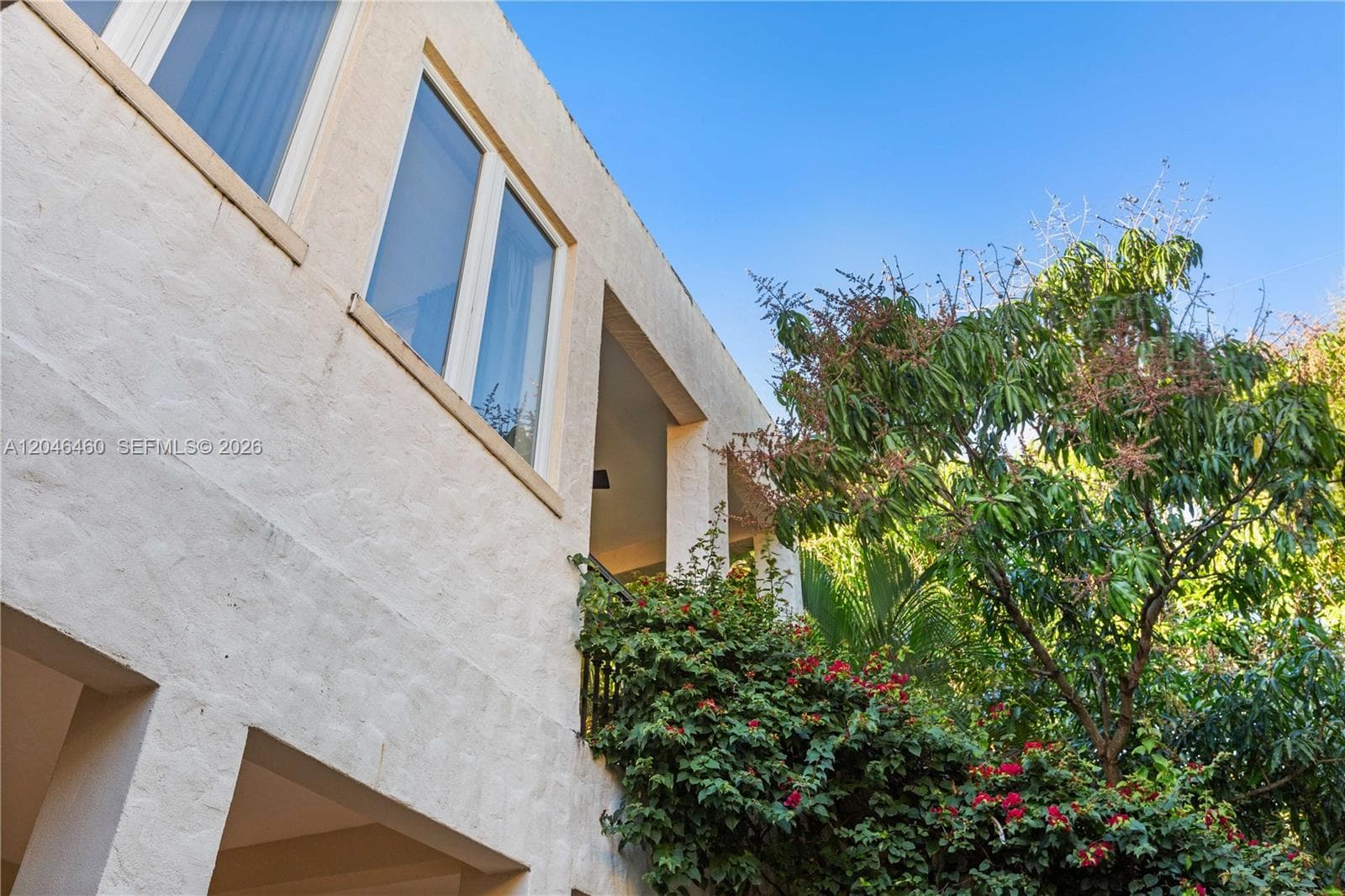 737 Alhambra Cir photo 45