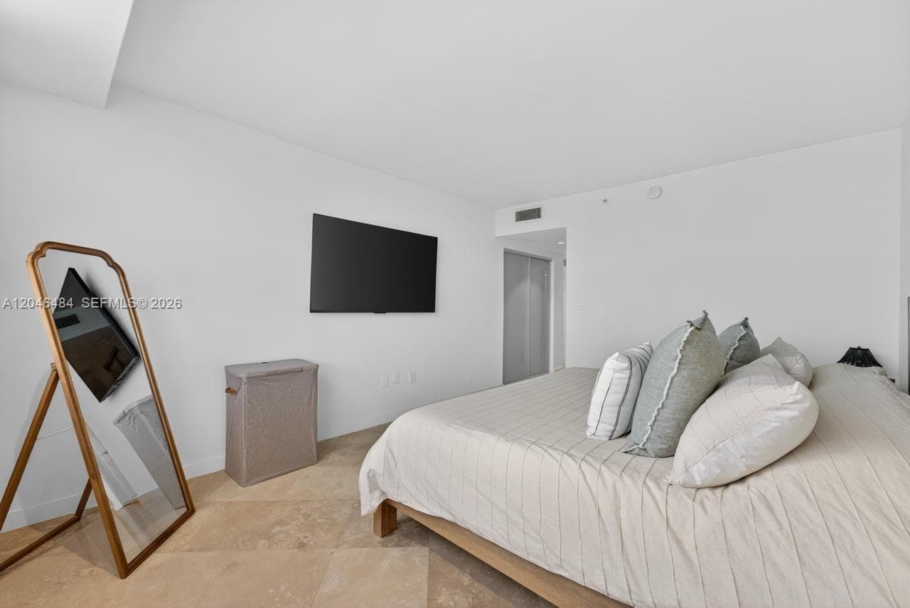 2080 OCEAN DRIVE CONDO · #1711 in Hallandale Beach - Photo 23