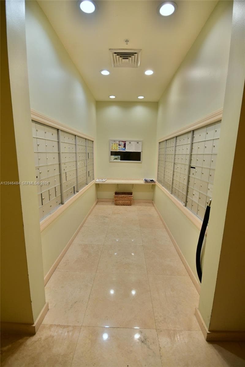 2080 OCEAN DRIVE CONDO · #1711 in Hallandale Beach - Photo 52