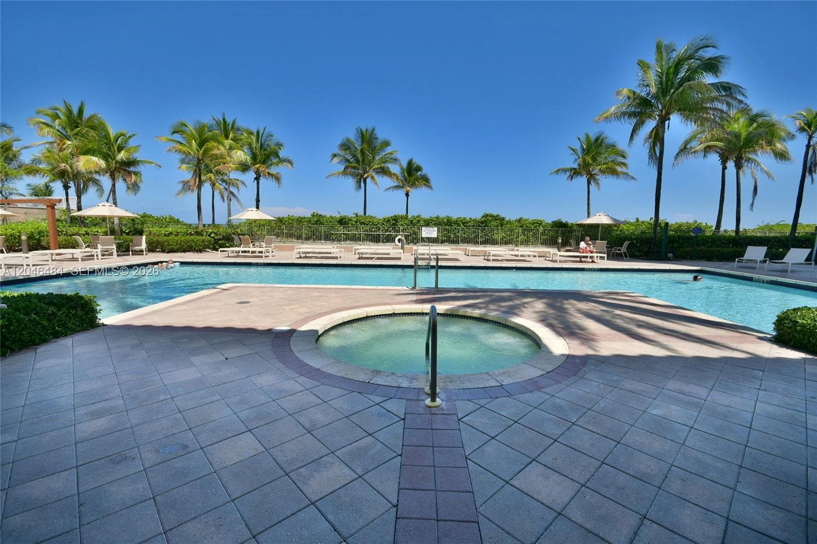 2080 OCEAN DRIVE CONDO · #1711 in Hallandale Beach - Photo 4