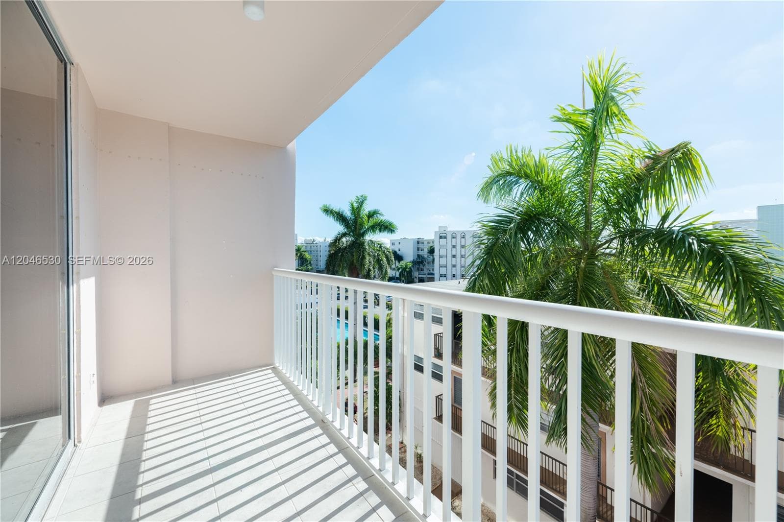 CLIFTON CONDO · #407 in Hallandale Beach - Photo 3
