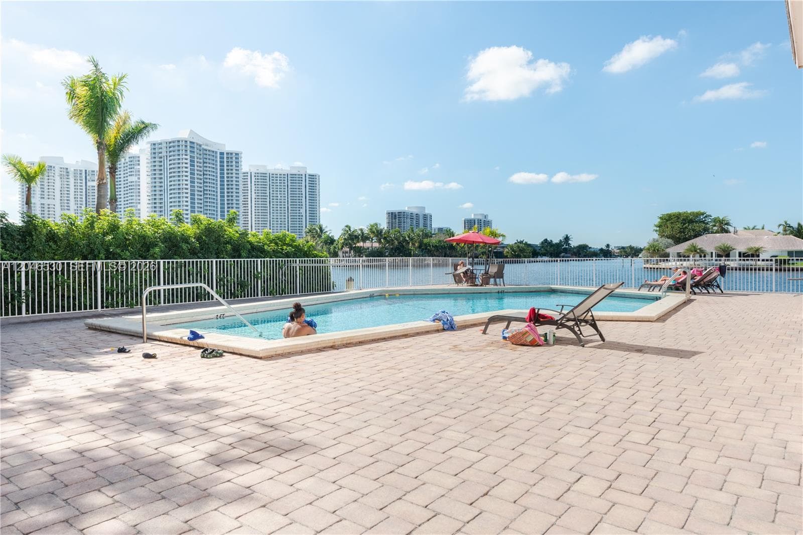 CLIFTON CONDO · #407 in Hallandale Beach - Photo 8