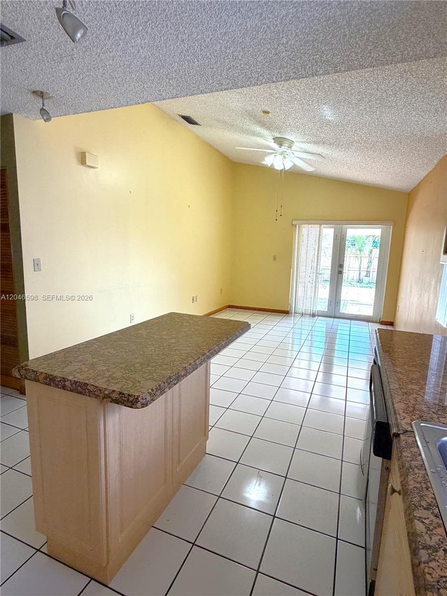 14225 SW 55th St photo 35