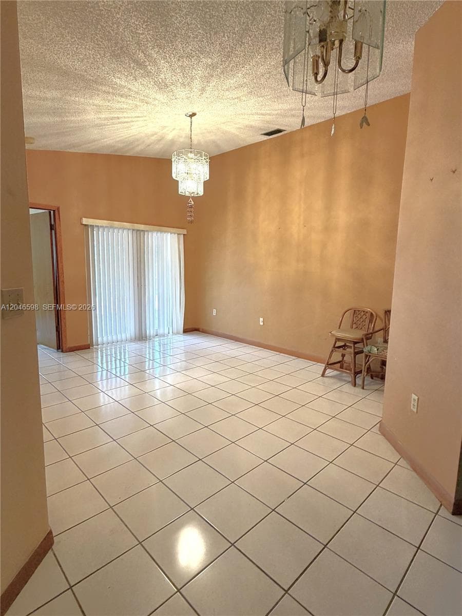 14225 SW 55th St photo 4