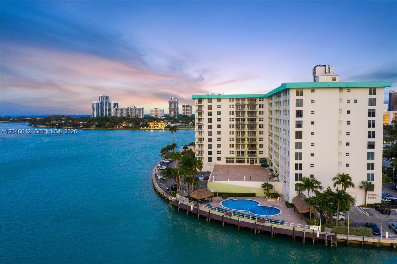 Island Pointe Condominium · #8F in Bay Harbor Islands - Photo 14